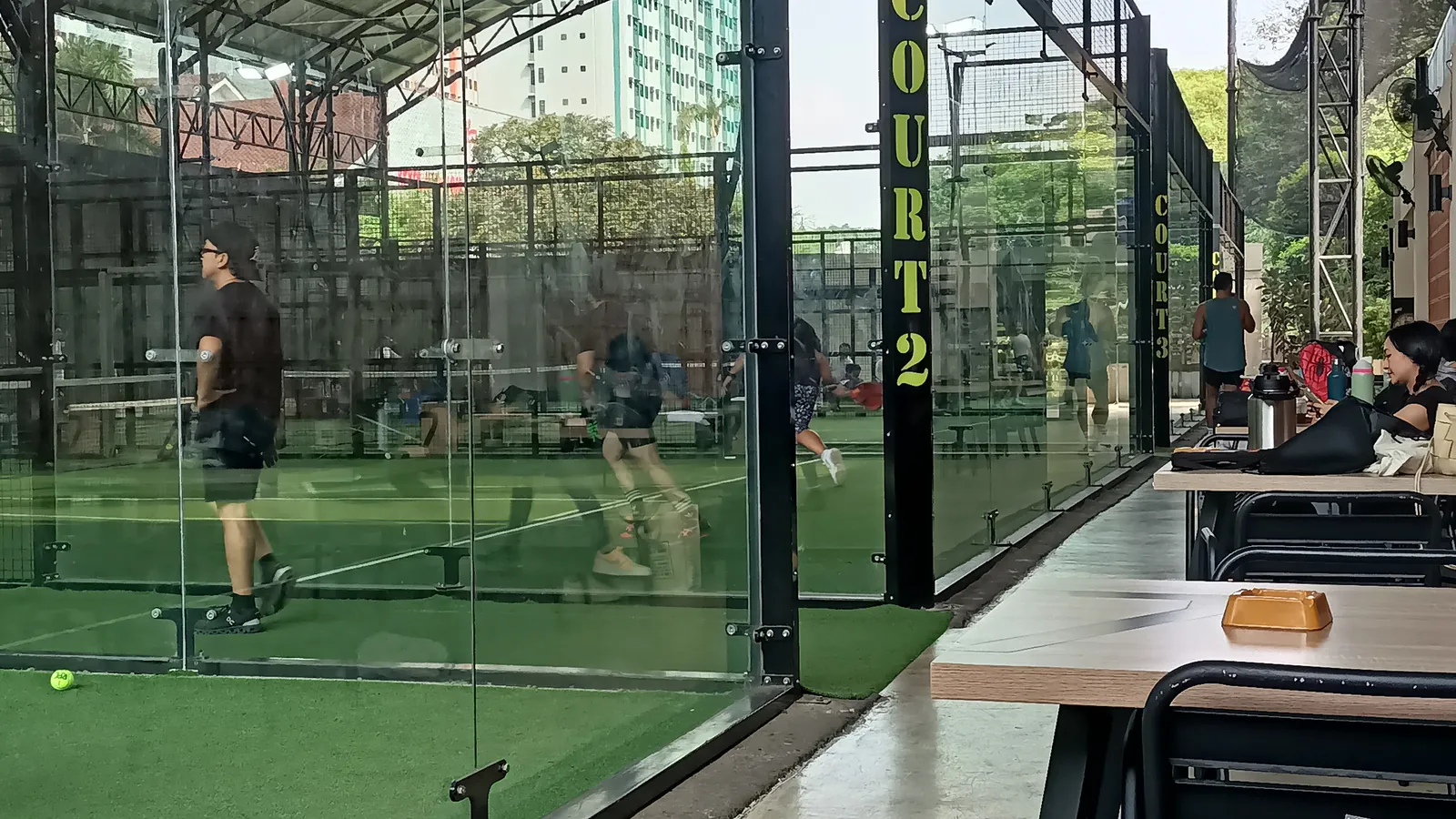 7 Padel Ragunan